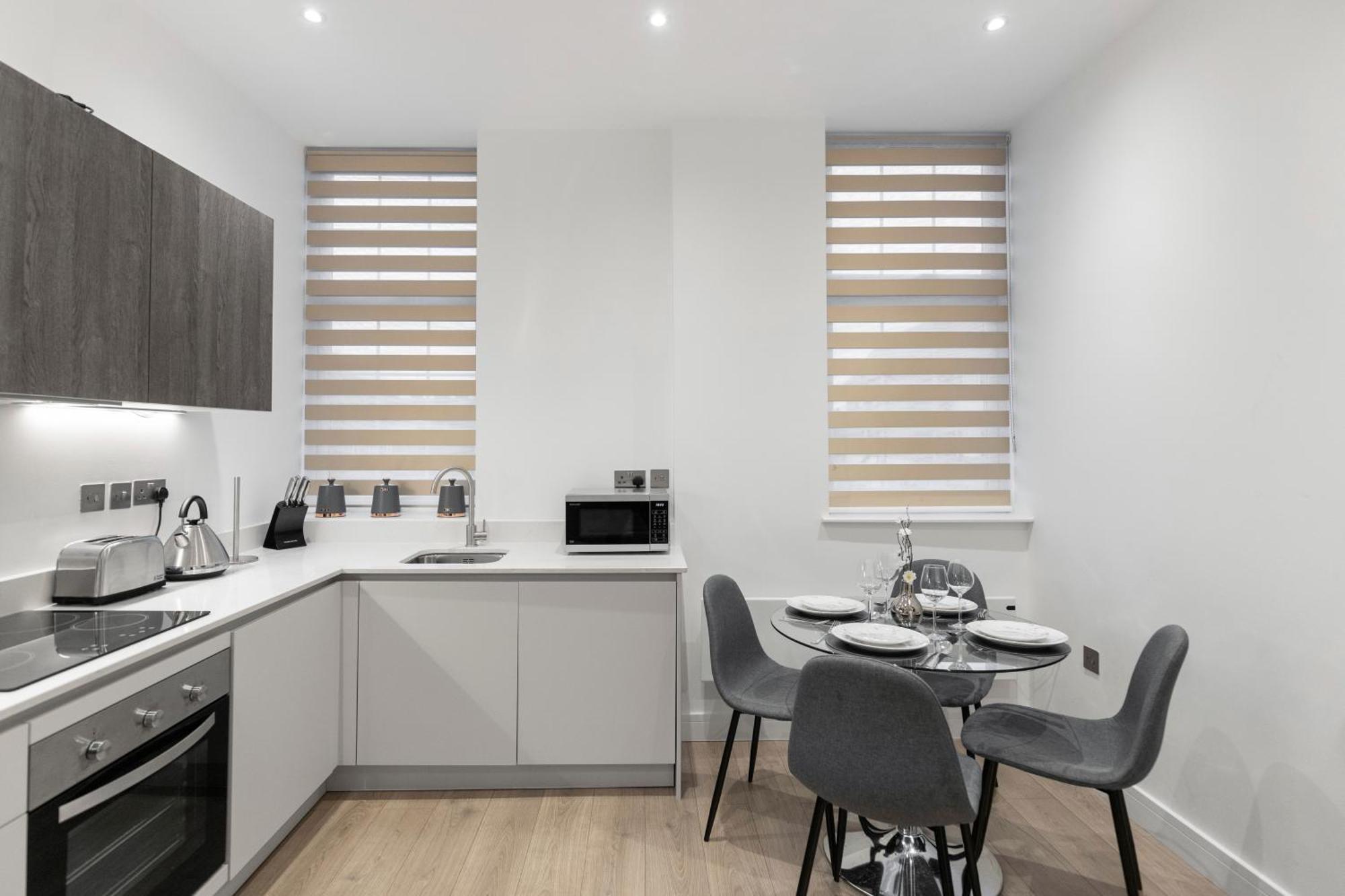 Welcoming And Spacious Apartment- Excellent Location London Eksteriør bilde
