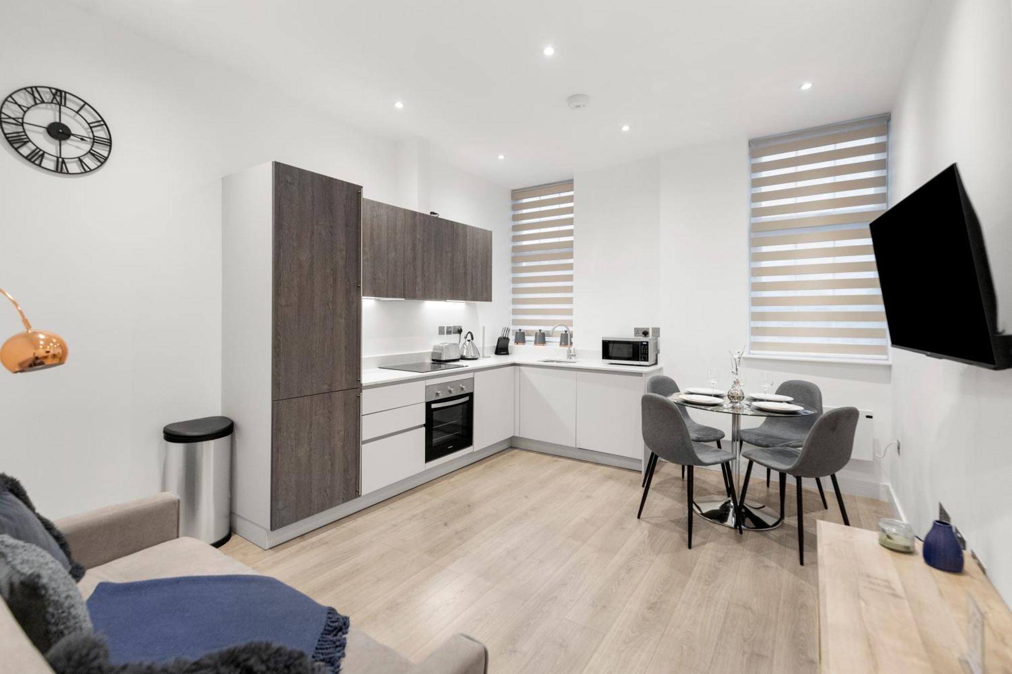 Welcoming And Spacious Apartment- Excellent Location London Eksteriør bilde